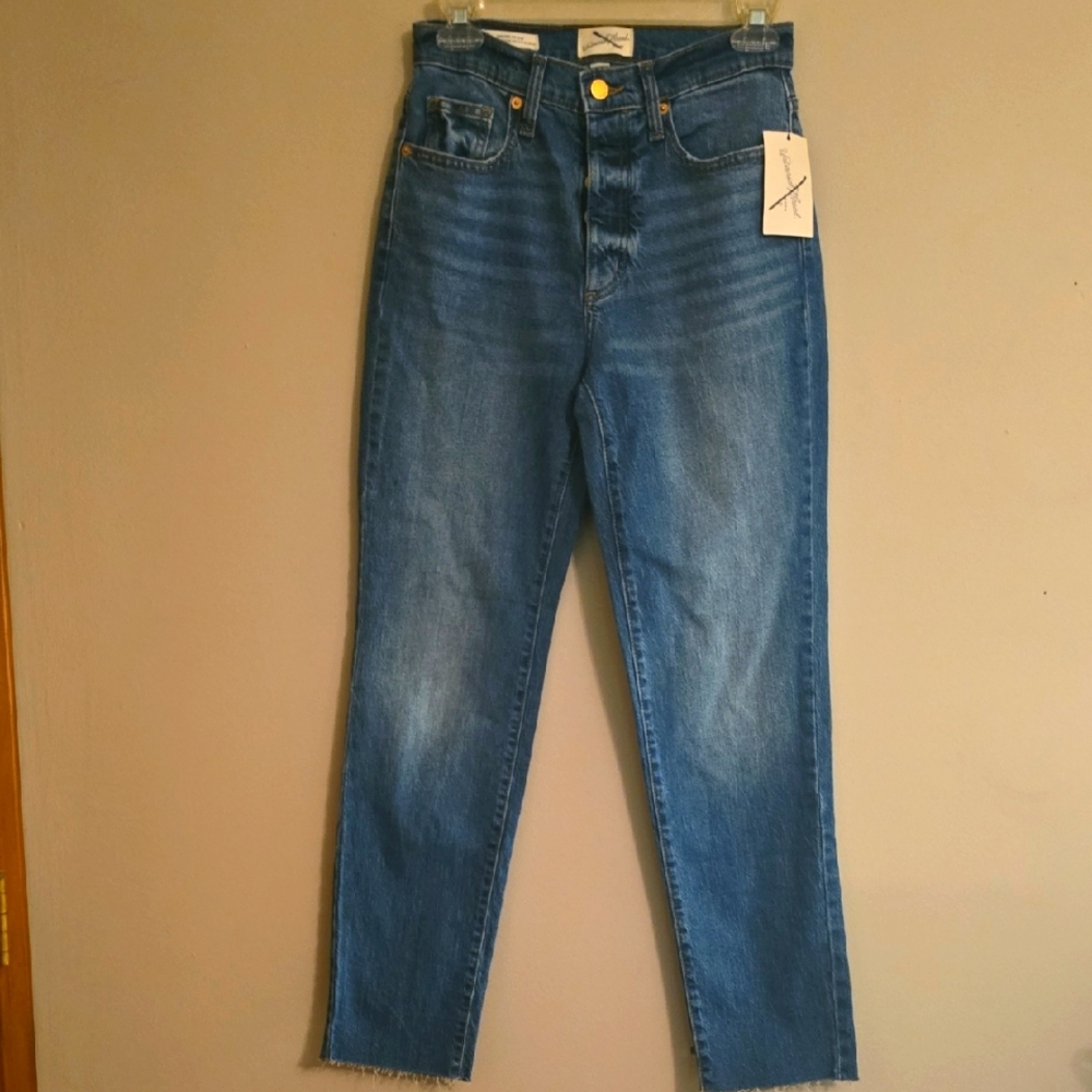 New Universal Thread Women's Size 0P High-rise 90s Slim‎ Fit Button Fly Jeans